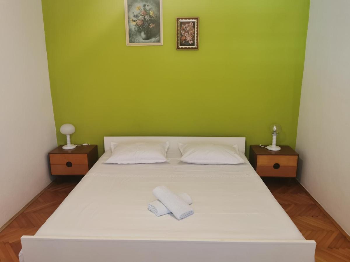 Apartman Tudor Kuzma Hvar Buitenkant foto
