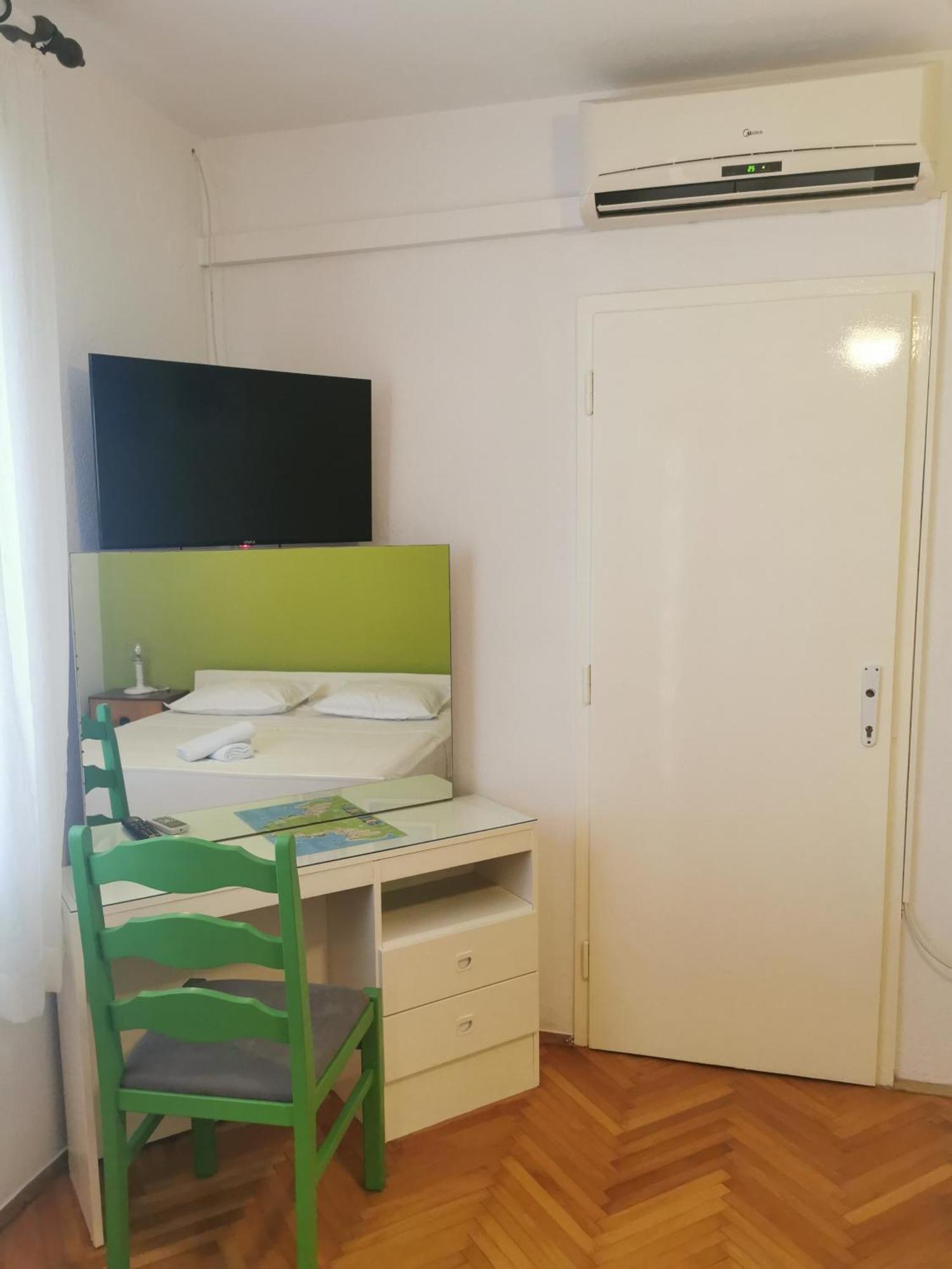 Apartman Tudor Kuzma Hvar Buitenkant foto