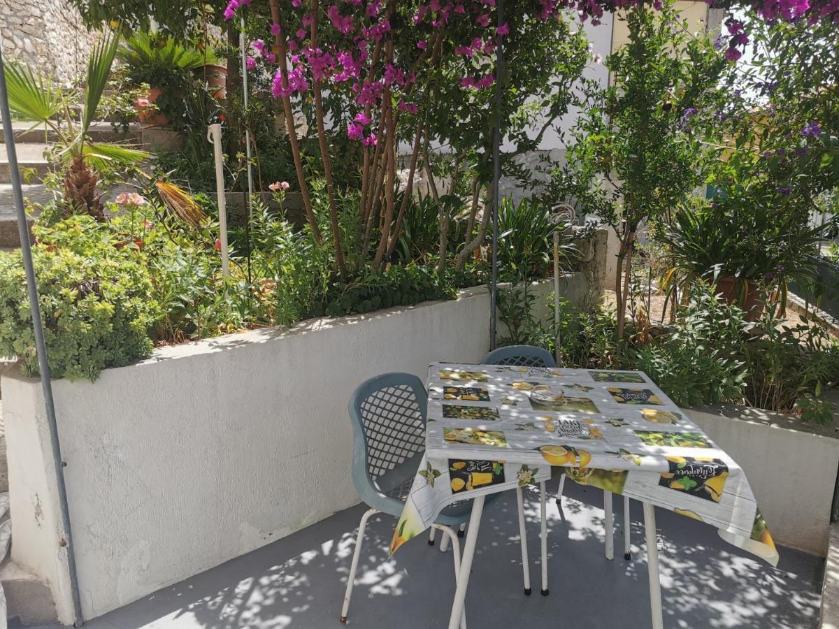 Apartman Tudor Kuzma Hvar Buitenkant foto